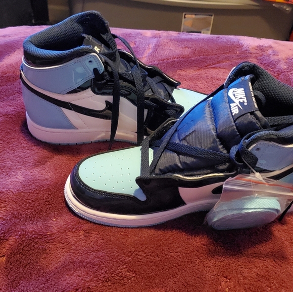 Air Jordan - Picture 4 of 5